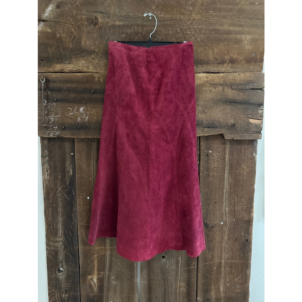 Luxury Women’s dark red leather long skirt by Danier Leather. Size 0-2